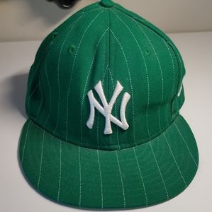 Green pinstripe NY Yankee hat